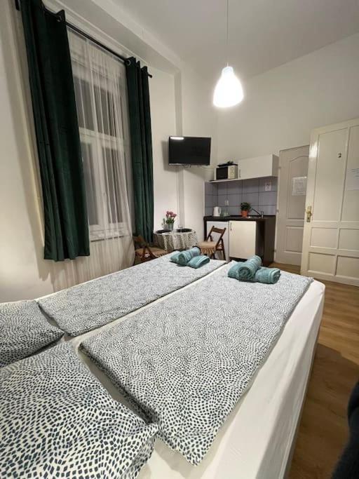 12# Sunflower Cozy Apartment Budapest Eksteriør billede