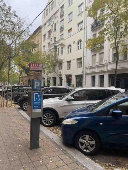 12# Sunflower Cozy Apartment Budapest Eksteriør billede