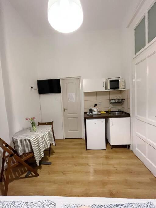 12# Sunflower Cozy Apartment Budapest Eksteriør billede
