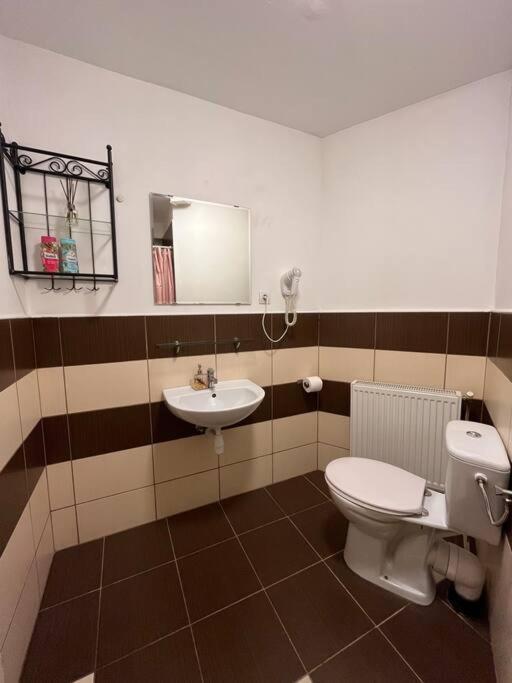 12# Sunflower Cozy Apartment Budapest Eksteriør billede