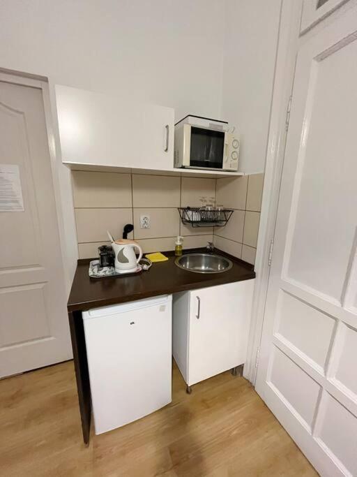 12# Sunflower Cozy Apartment Budapest Eksteriør billede